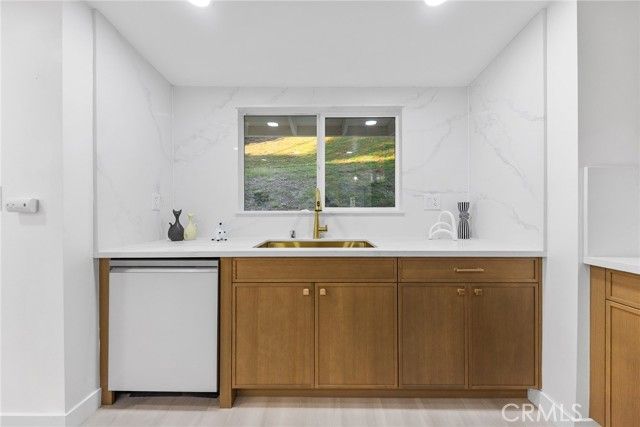 261 Zenith, La Puente, CA 91744