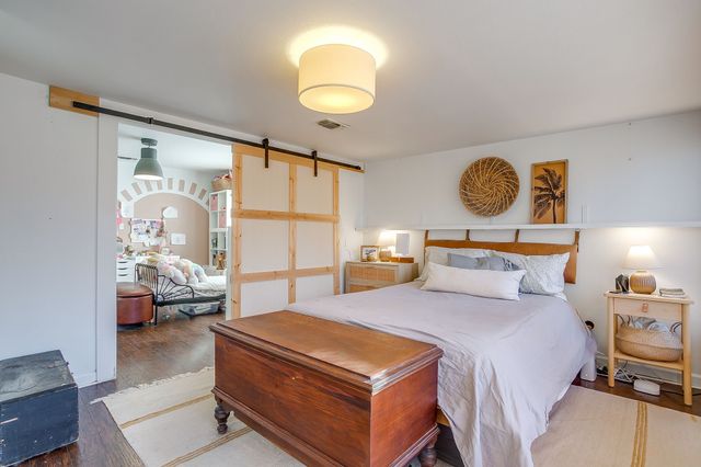 2712 Primrose Avenue, Fort Worth, TX 76111