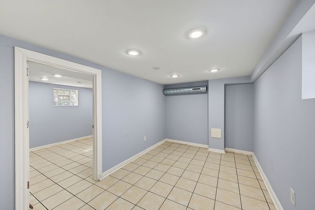 13029 S Houston Avenue, Chicago, IL 60633