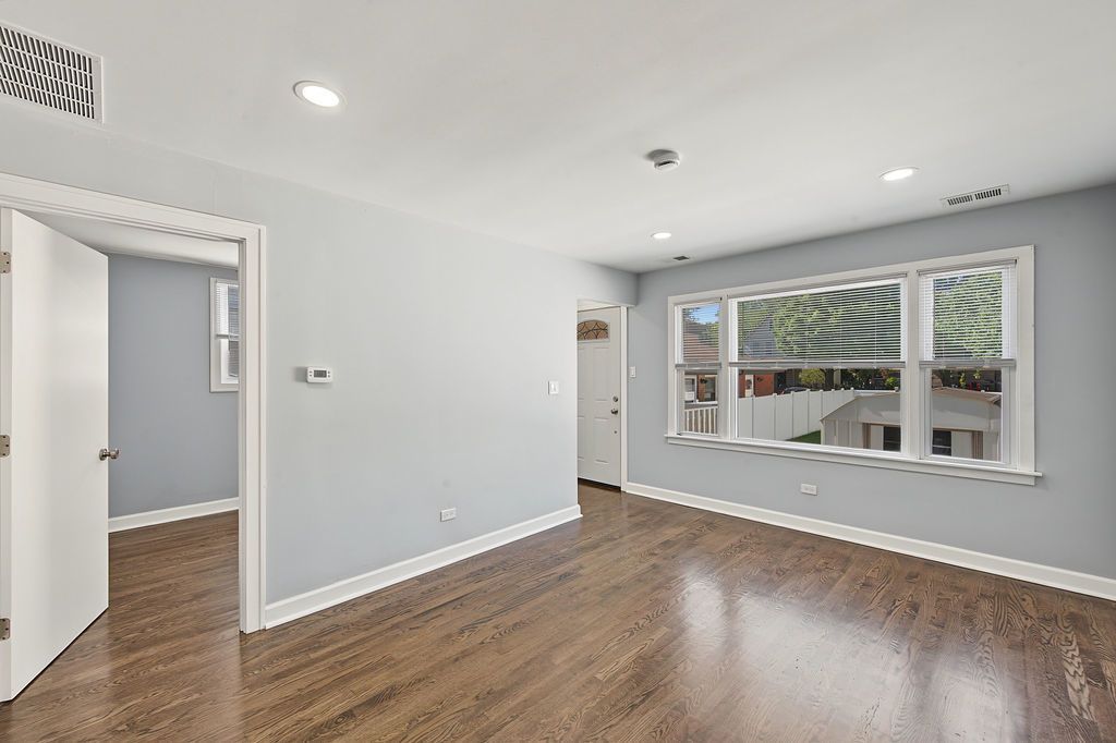 13029 S Houston Avenue, Chicago, IL 60633 — photo 2