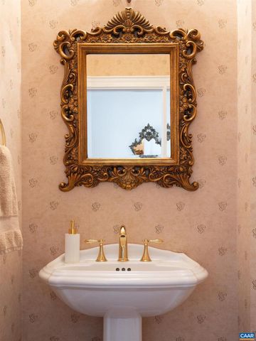 3605 TURNBRIDGE LN, Keswick, VA 22947