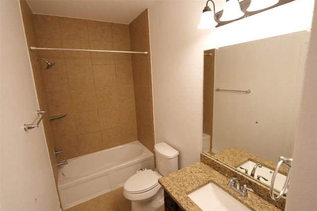 12211 Stellano Lane, Richmond, TX 77406