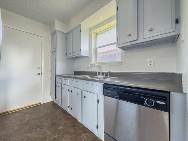 7407 Water Park Lane, Houston, TX 77086