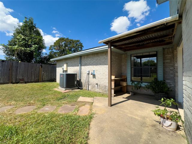 7407 Water Park Lane, Houston, TX 77086