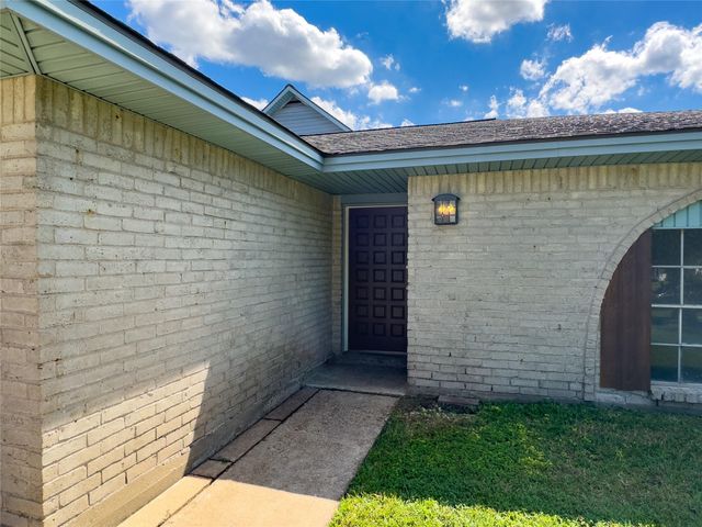 7407 Water Park Lane, Houston, TX 77086