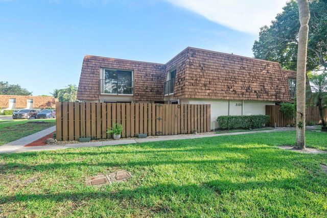 2171 SW 90th Avenue C-8, Davie, FL 33324