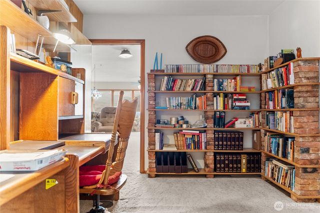 14 Dalton Road, Omak, WA 98841