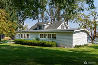 14 Dalton Road, Omak, WA 98841