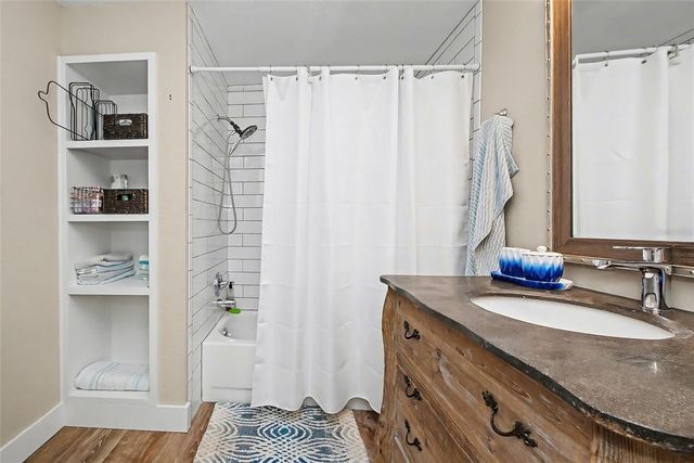 5408 EAGLES POINT CIRCLE 302, Sarasota, FL 34231