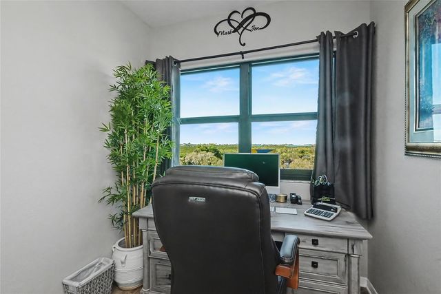 5408 EAGLES POINT CIRCLE 302, Sarasota, FL 34231