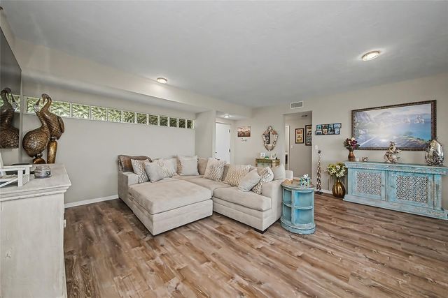 5408 EAGLES POINT CIRCLE 302, Sarasota, FL 34231