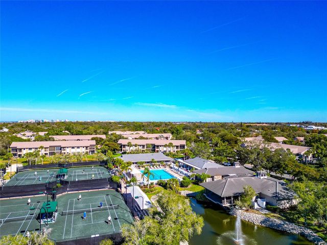 5408 EAGLES POINT CIRCLE 302, Sarasota, FL 34231