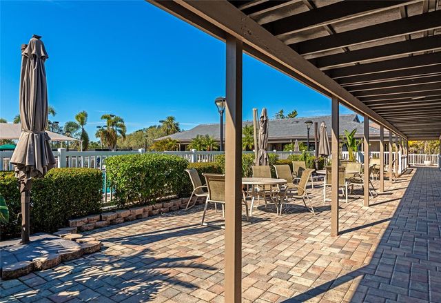 5408 EAGLES POINT CIRCLE 302, Sarasota, FL 34231