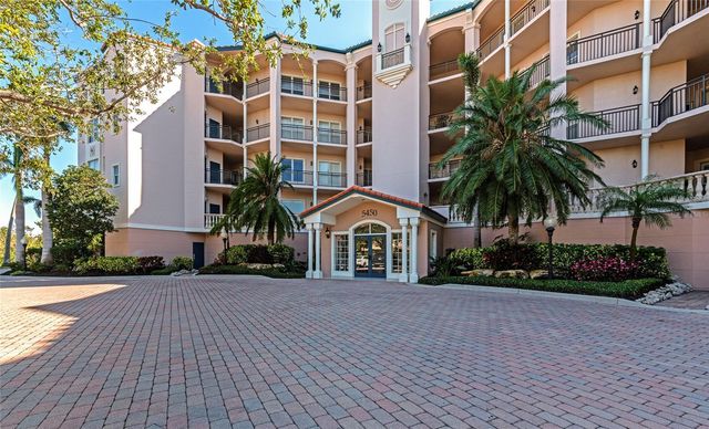 5408 EAGLES POINT CIRCLE 302, Sarasota, FL 34231