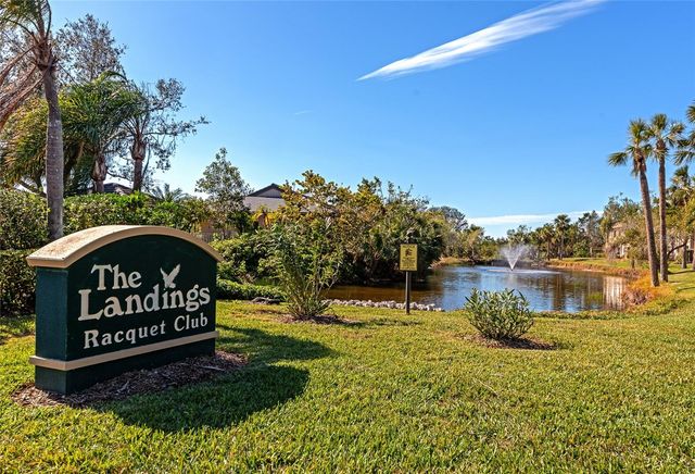 5408 EAGLES POINT CIRCLE 302, Sarasota, FL 34231