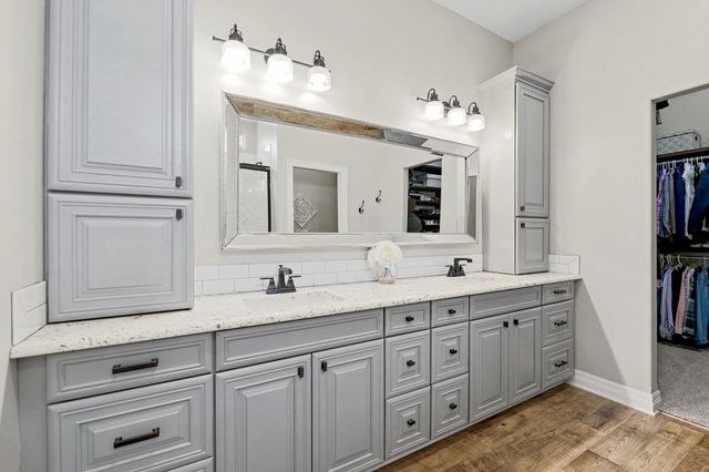 120 N Kennedy St, Wichita, KS 67235