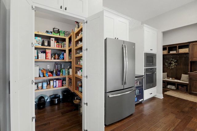 120 N Kennedy St, Wichita, KS 67235