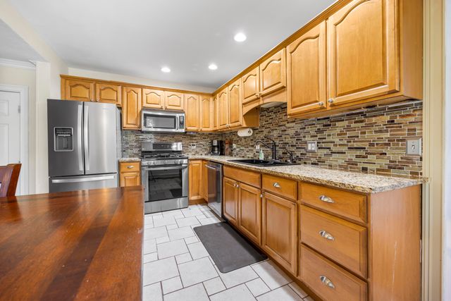 840 Edgehill Place, Battle Creek City, MI 49015