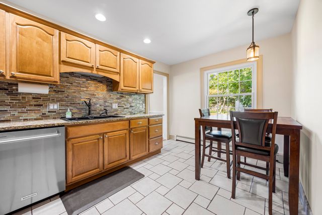 840 Edgehill Place, Battle Creek City, MI 49015