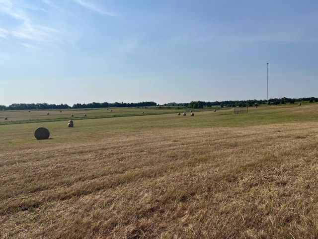 17560 E Fm 1396, Windom, TX 75492