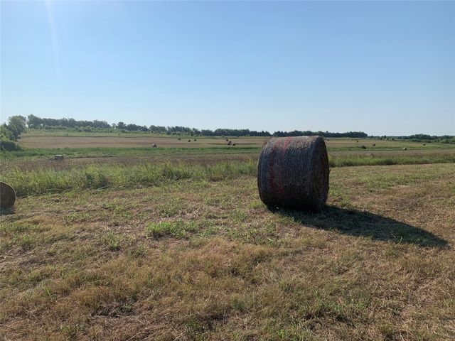 17560 E Fm 1396, Windom, TX 75492