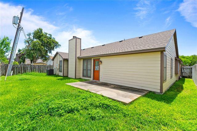 2433 Windsong Dr, Corpus Christi, TX 78414