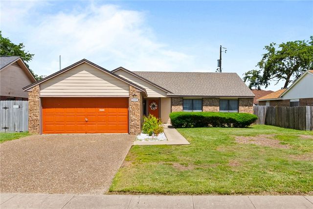 2433 Windsong Dr, Corpus Christi, TX 78414