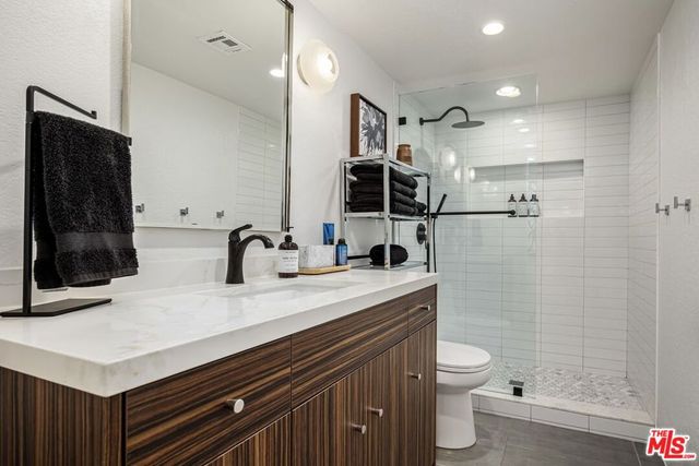 2001 E Camino Parocela L81, Palm Springs, CA 92264