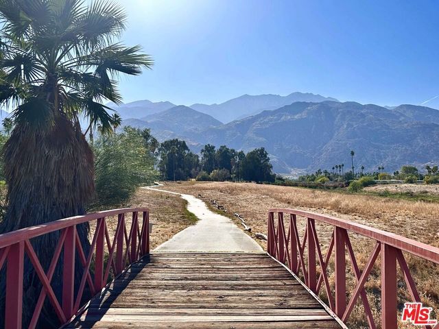 2001 E Camino Parocela L81, Palm Springs, CA 92264