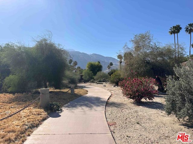 2001 E Camino Parocela L81, Palm Springs, CA 92264