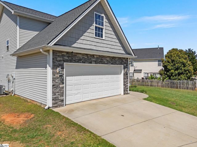 101 Reedy Falls Drive, Greenville, SC 29605