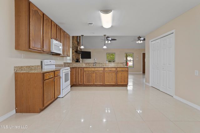 24031 Old River Road, Vancleave, MS 39565