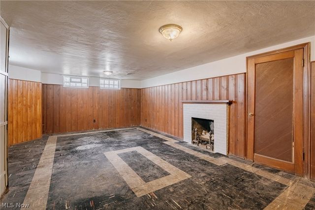 1911 Beverly Hills Drive, Euclid, OH 44117