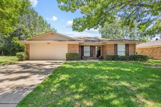 1900 Paula Drive, Denison, TX 75020