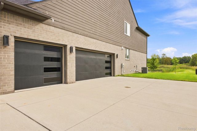 54598 Deadwood Lane, Shelby Charter Township, MI 48316