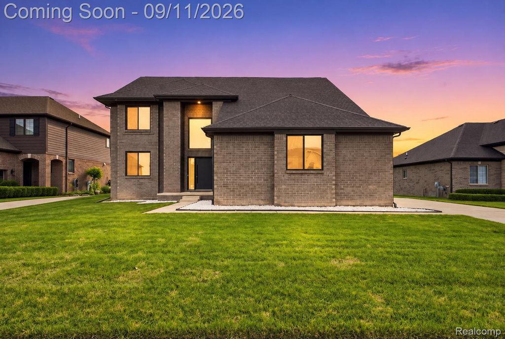 54598 Deadwood Lane, Shelby Charter Township, MI 48316