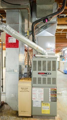 5239 Cadwallader Sonk Road, Fowler, OH 44418