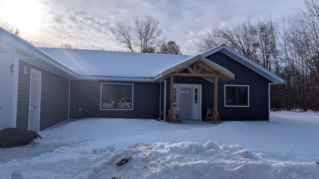 2029 Red Rose Drive NW, Bemidji, MN 56601