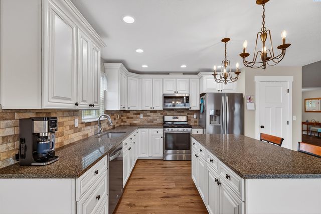 504 Harvest Loop, Palouse, WA 99161