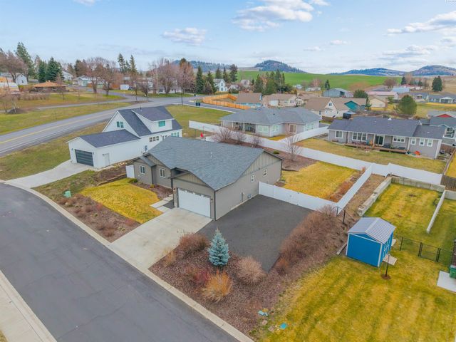 504 Harvest Loop, Palouse, WA 99161