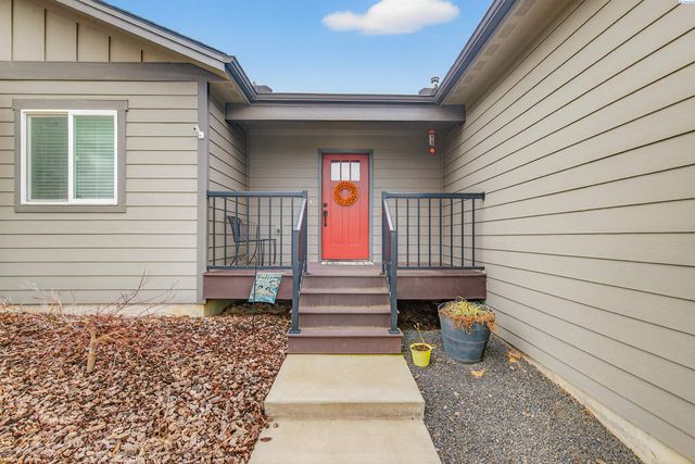 504 Harvest Loop, Palouse, WA 99161