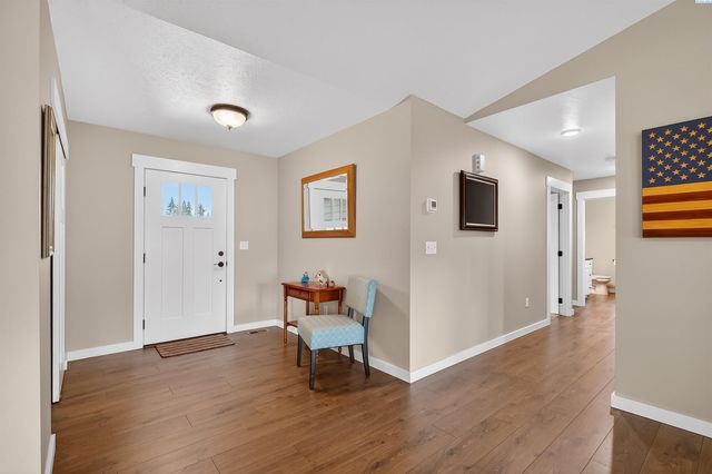 504 Harvest Loop, Palouse, WA 99161