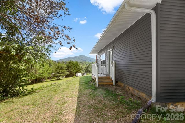 106 Thistle Field Drive, Asheville, NC 28806