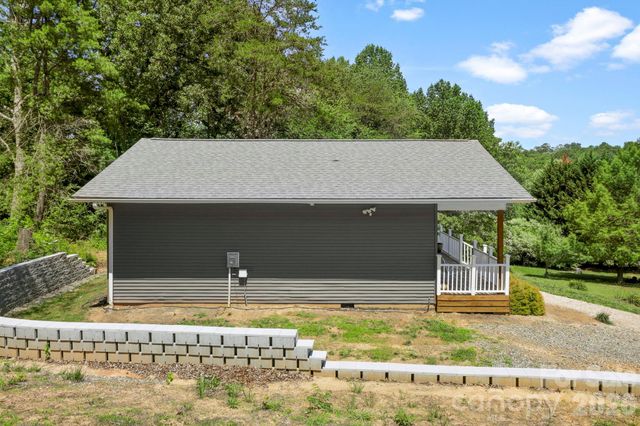 106 Thistle Field Drive, Asheville, NC 28806