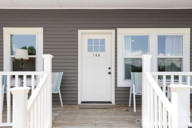 106 Thistle Field Drive, Asheville, NC 28806