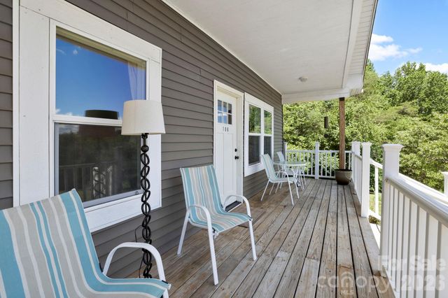 106 Thistle Field Drive, Asheville, NC 28806