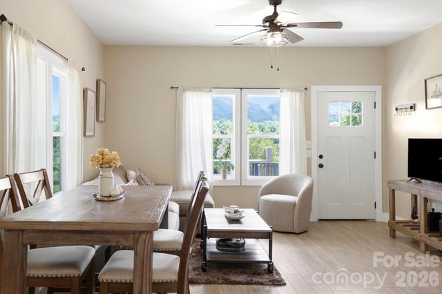 106 Thistle Field Drive, Asheville, NC 28806
