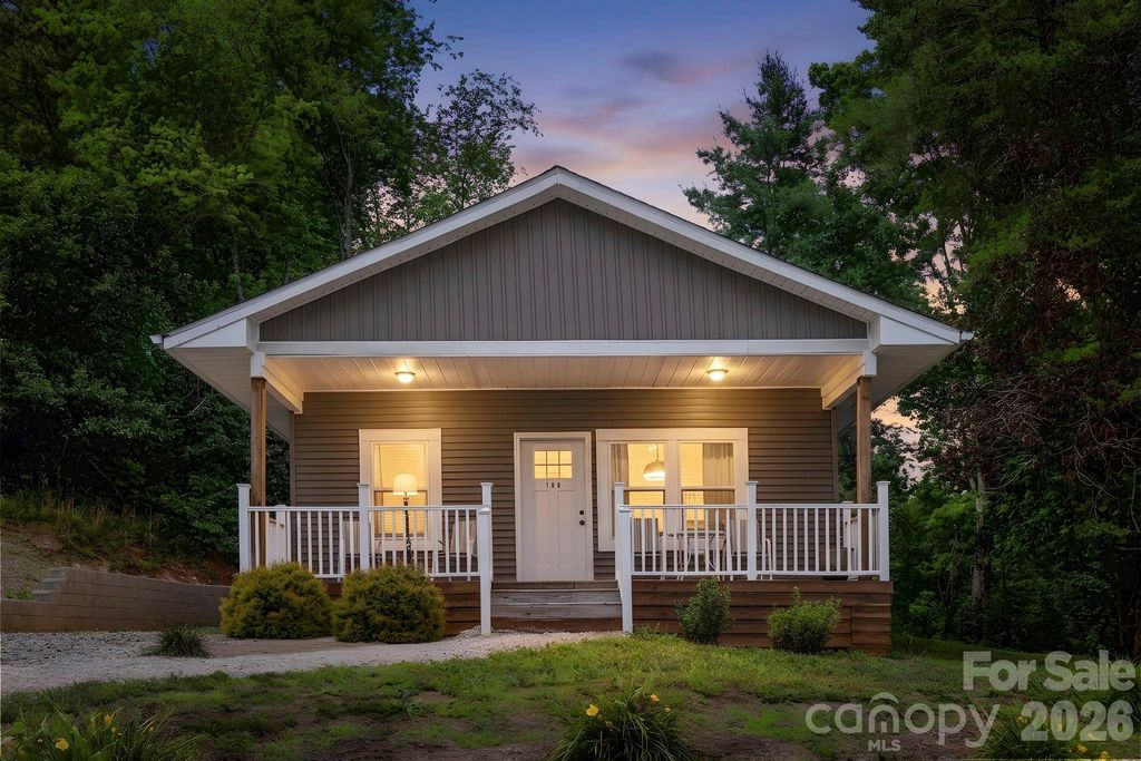 106 Thistle Field Drive, Asheville, NC 28806