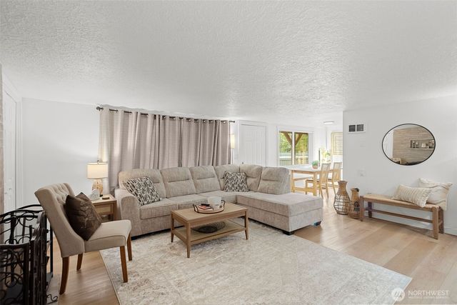 2102 NW Kelly Drive #9, Vancouver, WA 98655