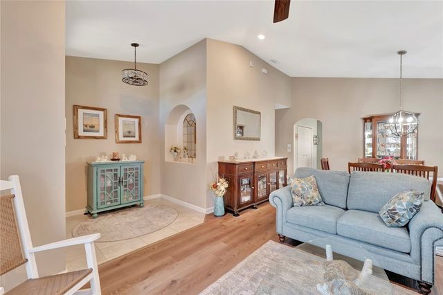 1821 Berkshire Circle SW, Vero Beach, FL 32968